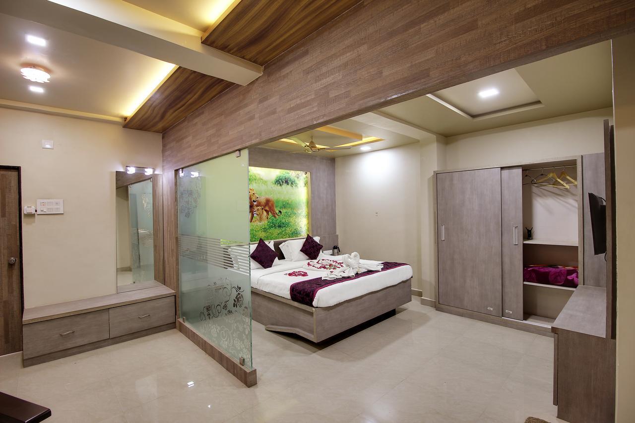 Daksh Hotel And Restaurant Talala Екстер'єр фото