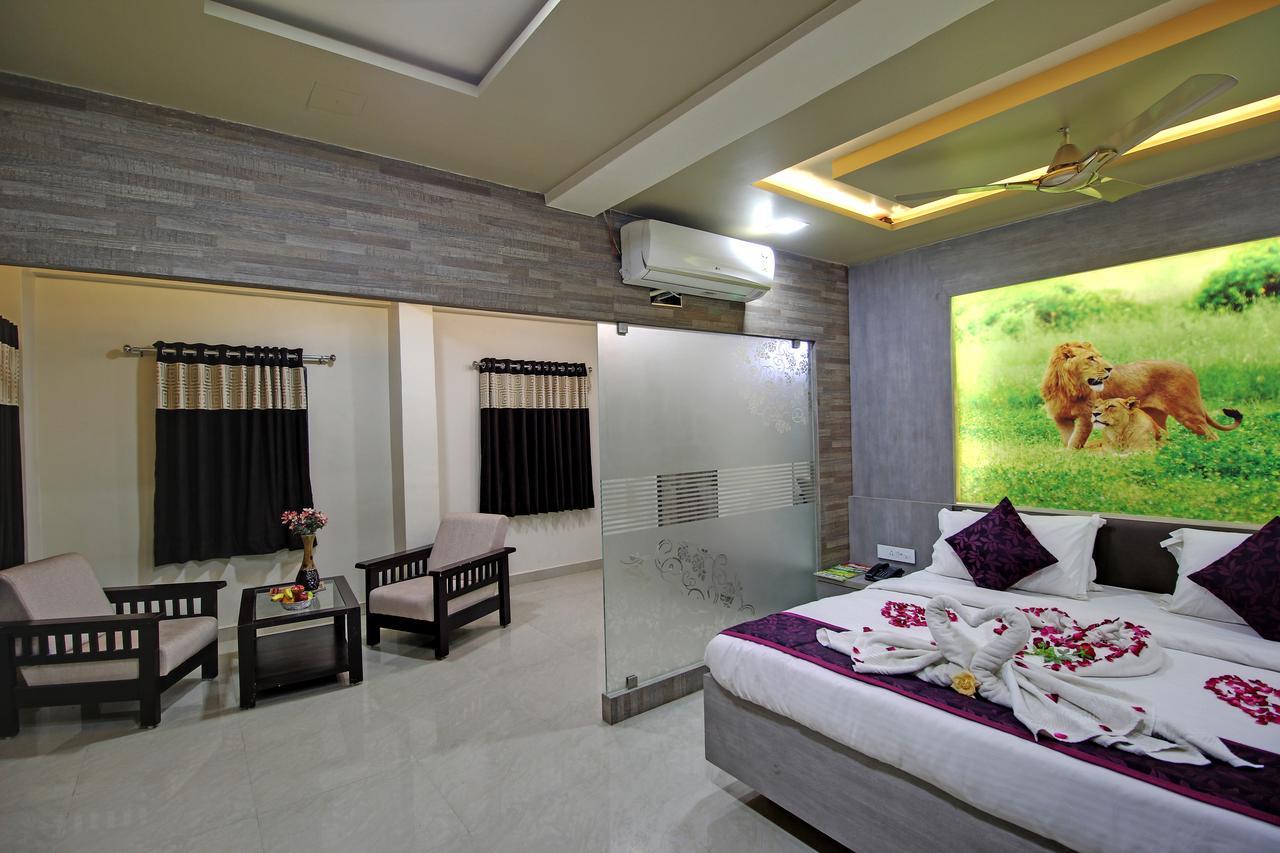 Daksh Hotel And Restaurant Talala Екстер'єр фото
