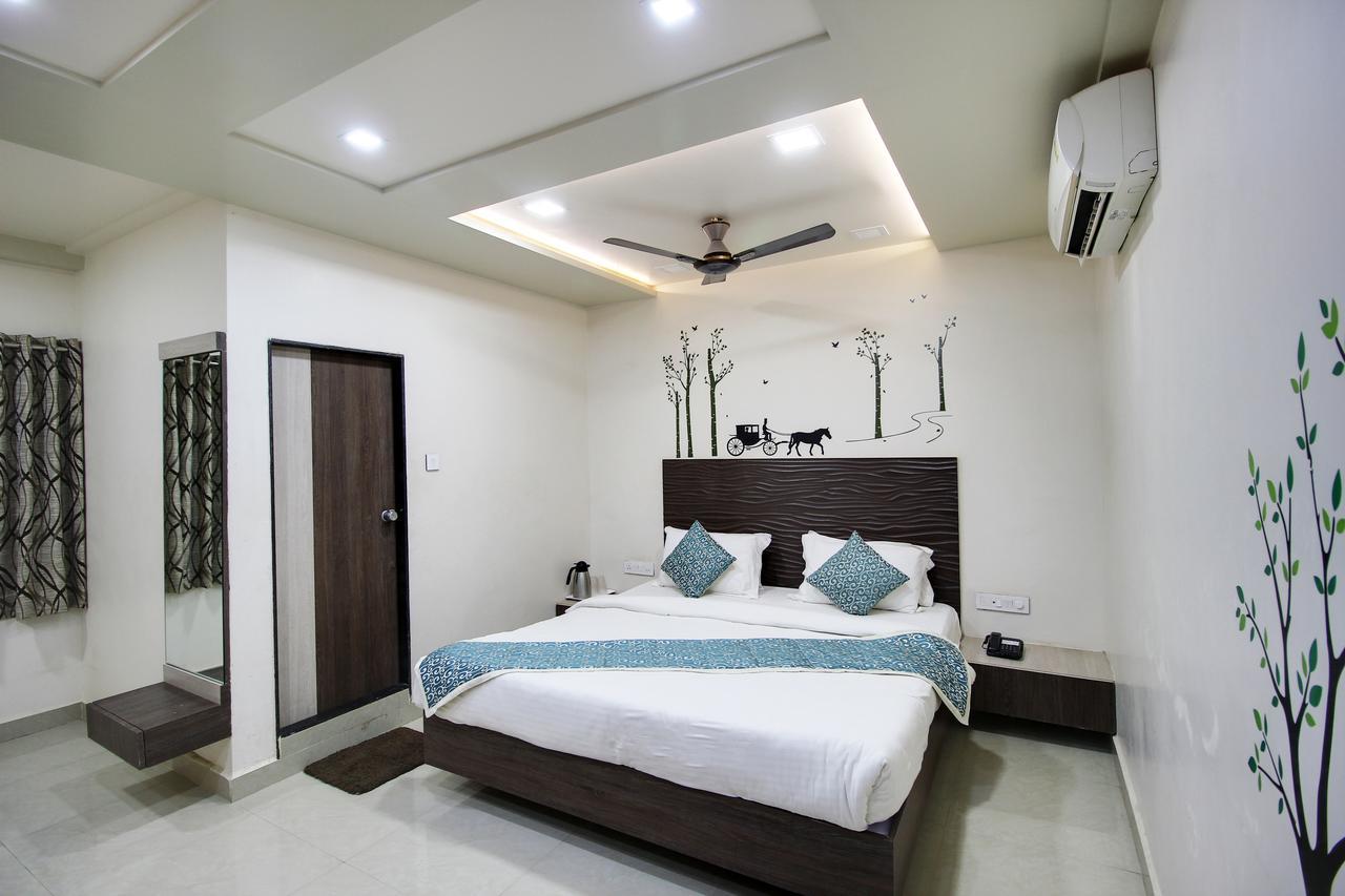 Daksh Hotel And Restaurant Talala Екстер'єр фото