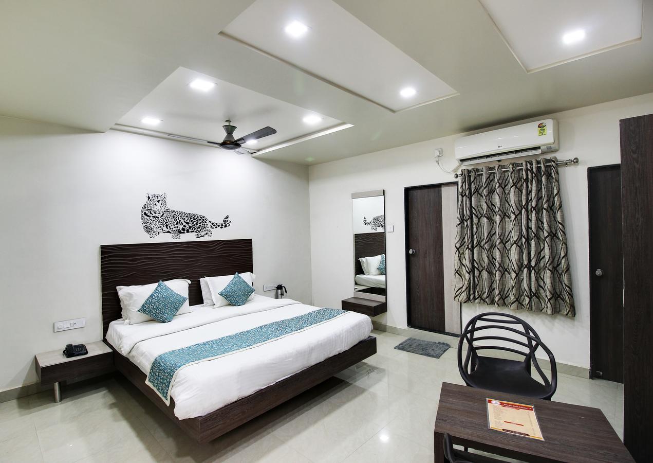 Daksh Hotel And Restaurant Talala Екстер'єр фото